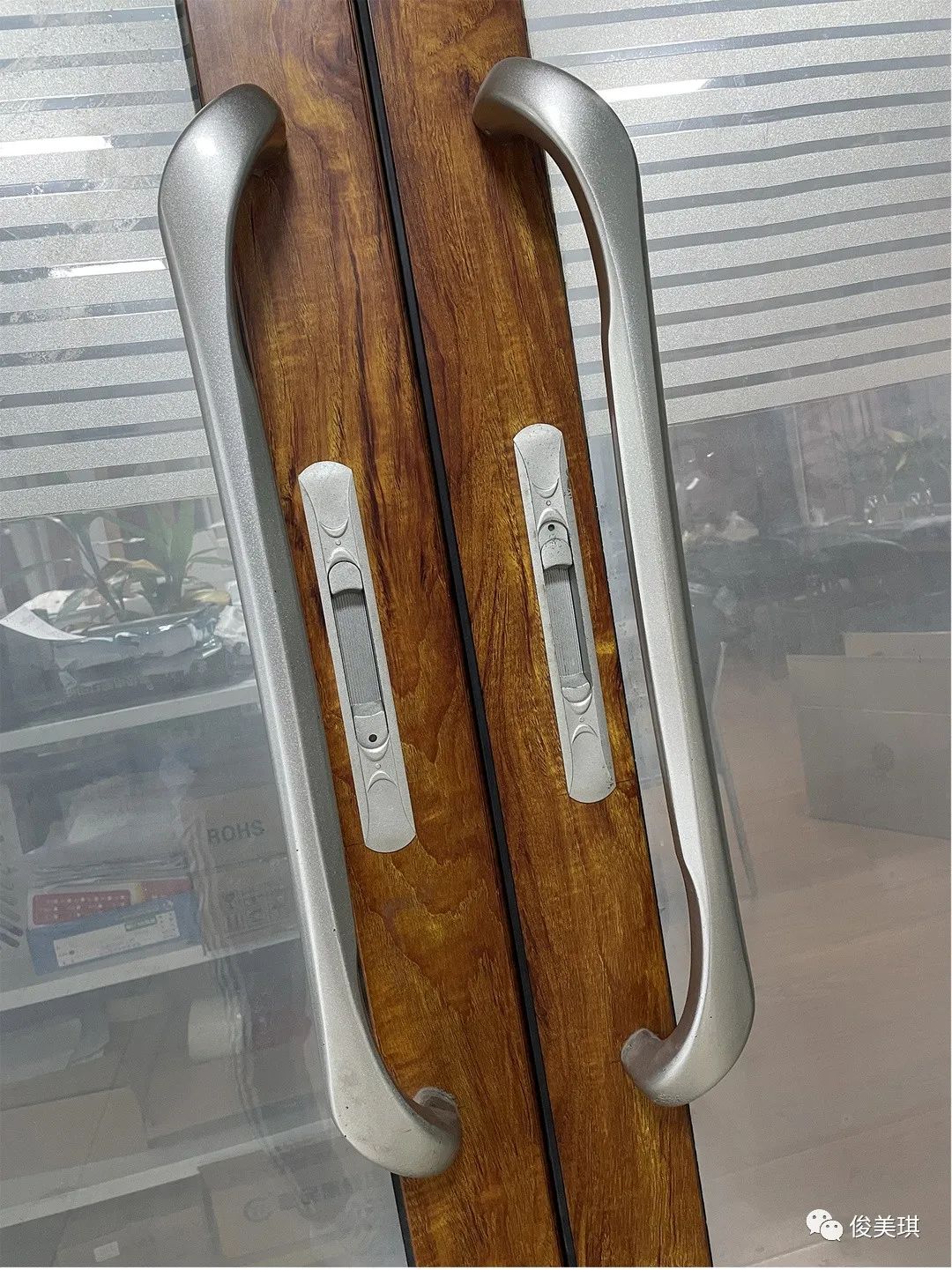 俊美琪抗菌粉末涂料專利產(chǎn)品閃亮登場(chǎng)！以創(chuàng)新科技守護(hù)全民健康